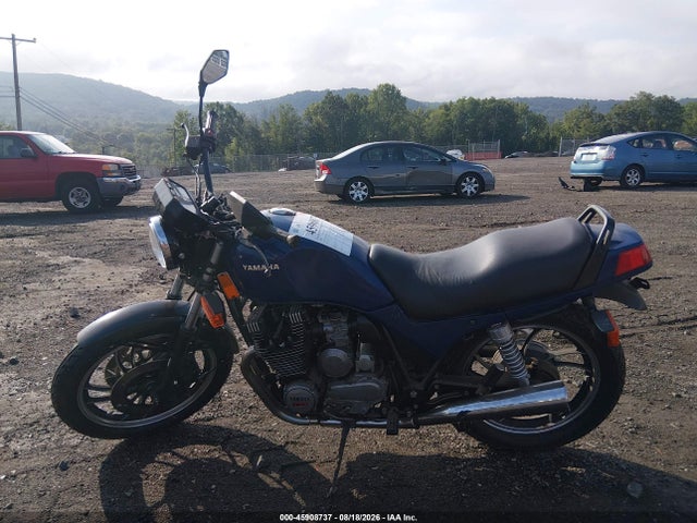 1982 Yamaha Xj750 R მანქანა იყიდება აუქციონზე, vin: JYA5G2003CA103887, აუქციონის ნომერი: 45908737