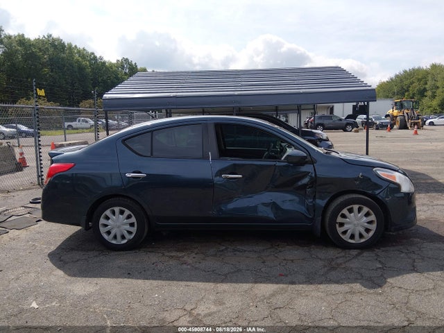 2015 Nissan Versa 1.6 Sv მანქანა იყიდება აუქციონზე, vin: 3N1CN7AP7FL825390, აუქციონის ნომერი: 45908744