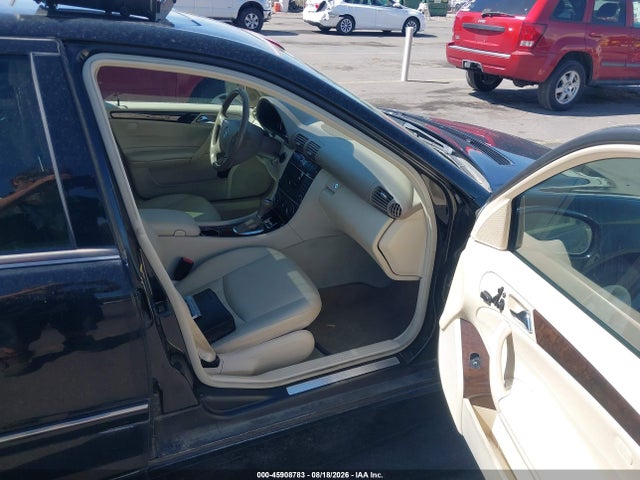 45908783 :رقم المزاد ، WDBRF87H26F751525 vin ، 2006 Mercedes-benz C 350 Luxury 4matic مزاد بيع
