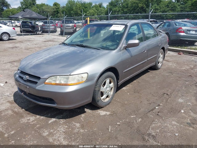 Продажа на аукционе авто 2000 Honda Accord 2.3 Ex, vin: 1HGCG5652YA049250, номер лота: 45908787
