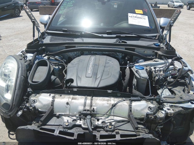 45908831 :رقم المزاد ، WP1AA2A51JLB13946 vin ، 2018 Porsche Macan مزاد بيع