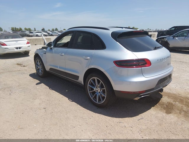 45908831 :رقم المزاد ، WP1AA2A51JLB13946 vin ، 2018 Porsche Macan مزاد بيع