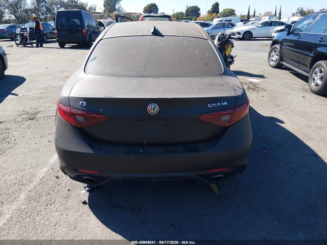 Alfa Romeo Giulia Awd 2018 ZARFAEDN8J7589422 Image 16