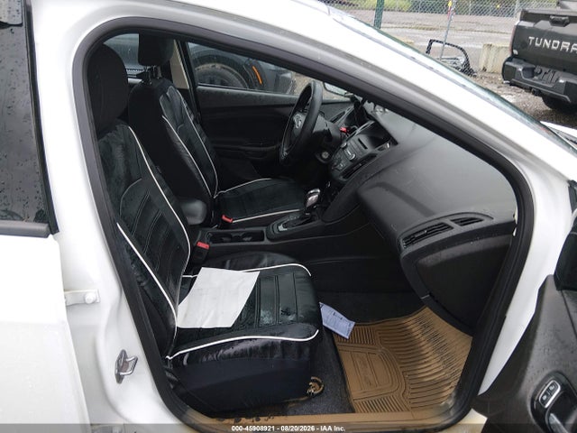 45908921 :رقم المزاد ، 1FADP3F2XGL312235 vin ، 2016 Ford Focus Se مزاد بيع