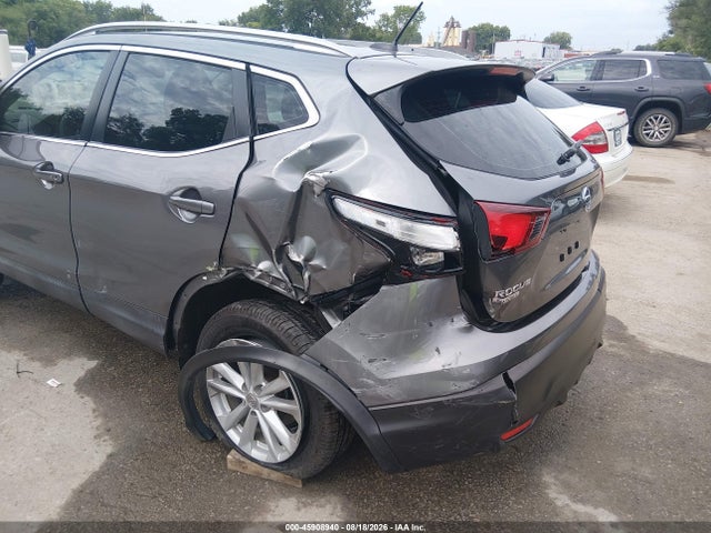 45908940 :رقم المزاد ، JN1BJ1CP7JW164979 vin ، 2018 Nissan Rogue Sport Sv مزاد بيع