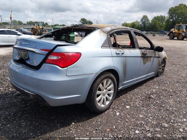 45908985 :رقم المزاد ، 1C3CCBBB7DN525424 vin ، 2013 Chrysler 200 Touring مزاد بيع