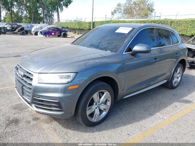 45909001 :رقم المزاد ، WA1BNAFY9J2150251 vin ، 2018 Audi Q5 2.0t Premium/2.0t Tech Premium مزاد بيع