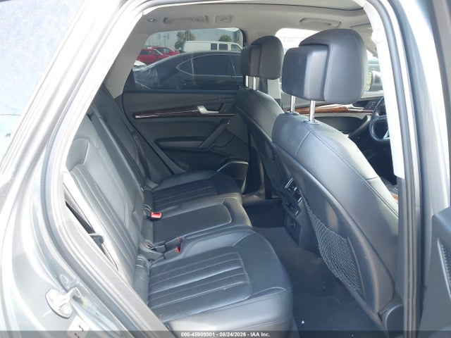 45909001 :رقم المزاد ، WA1BNAFY9J2150251 vin ، 2018 Audi Q5 2.0t Premium/2.0t Tech Premium مزاد بيع