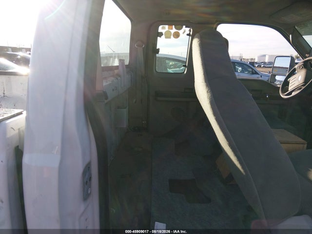 Продаж на аукціоні авто 2008 Ford Super Duty F-250 Srw, vin: 1FTSX215X8EC58762, номер лоту: 45909017