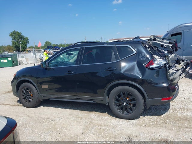 Aukcja sprzedaży 2017 Nissan Rogue Sv, vin: 5N1AT2MV4HC758684, numer aukcji: 45909019