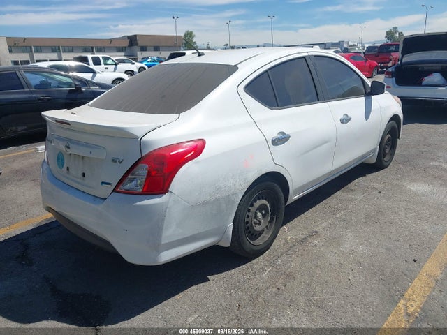 3N1CN7AP3FL883819 Nissan Versa 1.6 Sv