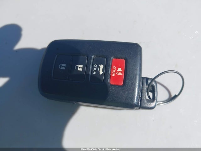2014 Toyota Avalon Hybrid Xle Touring მანქანა იყიდება აუქციონზე, vin: 4T1BD1EB2EU021957, აუქციონის ნომერი: 45909064