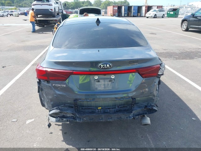 45909135 :رقم المزاد ، 3KPF24AD4ME331271 vin ، 2021 Kia Forte Lxs مزاد بيع