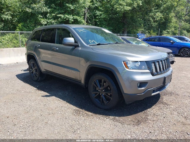 Продаж на аукціоні авто 2013 Jeep Grand Cherokee Laredo Altitude, vin: 1C4RJFAT1DC576393, номер лоту: 45909150