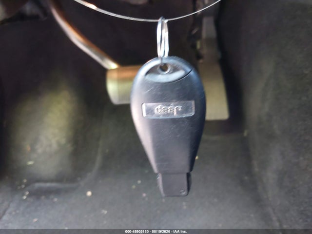 Продажа на аукционе авто 2013 Jeep Grand Cherokee Laredo Altitude, vin: 1C4RJFAT1DC576393, номер лота: 45909150