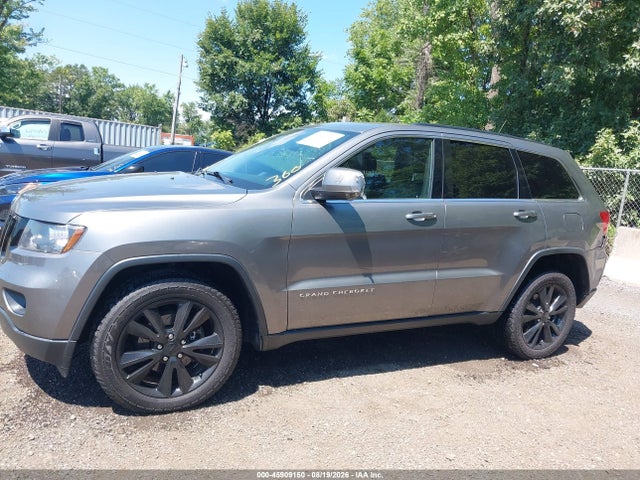 Продажа на аукционе авто 2013 Jeep Grand Cherokee Laredo Altitude, vin: 1C4RJFAT1DC576393, номер лота: 45909150