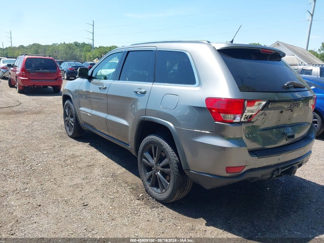 Продажа на аукционе авто 2013 Jeep Grand Cherokee Laredo Altitude, vin: 1C4RJFAT1DC576393, номер лота: 45909150