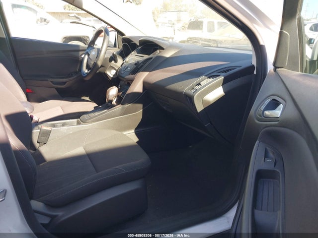 Ford FOCUS SE 2016 1FADP3K27GL329340 Image 5