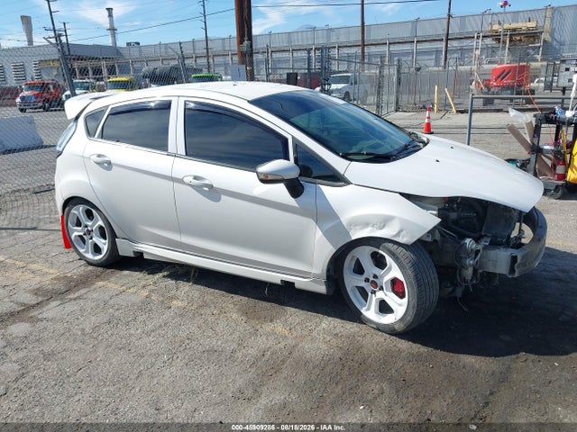 Ford FIESTA ST 2017 3FADP4GX0HM117356 Image 14