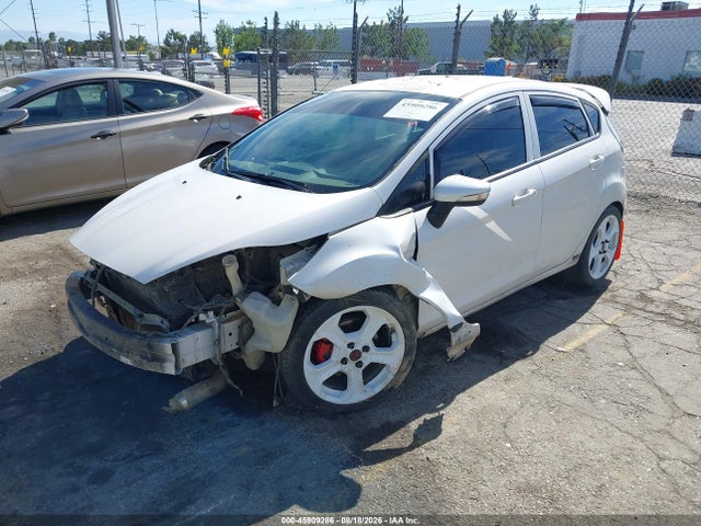 Ford FIESTA ST 2017 3FADP4GX0HM117356 Image 2