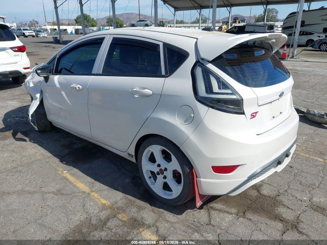 Ford FIESTA ST 2017 3FADP4GX0HM117356 Image 3
