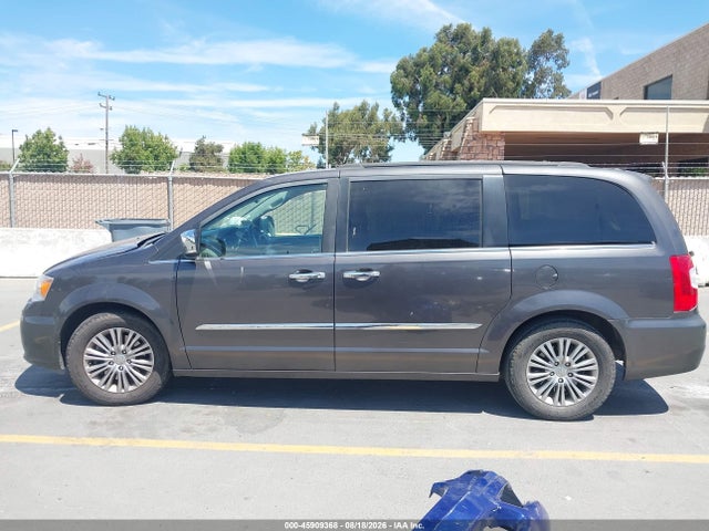 Продаж на аукціоні авто 2016 Chrysler Town & Country Touring-l Anniversary Edition, vin: 2C4RC1CG8GR128483, номер лоту: 45909368