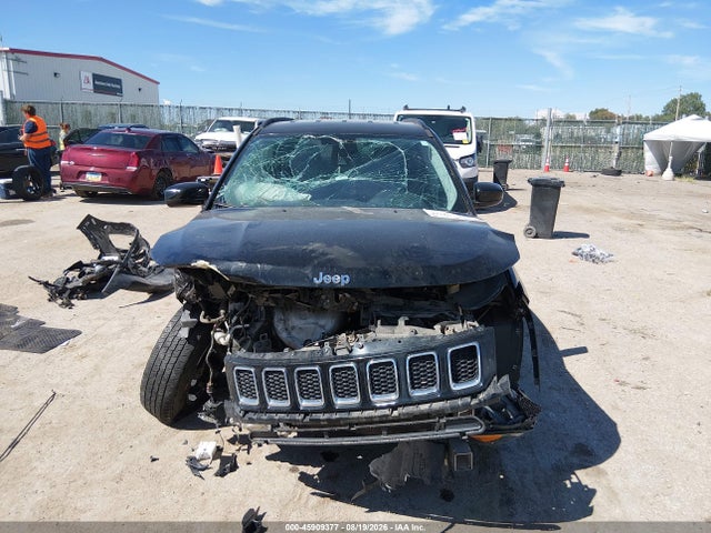 45909377 :رقم المزاد ، 3C4NJCBB1JT304641 vin ، 2018 Jeep Compass Latitude Fwd مزاد بيع