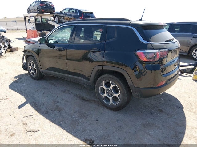 45909377 :رقم المزاد ، 3C4NJCBB1JT304641 vin ، 2018 Jeep Compass Latitude Fwd مزاد بيع