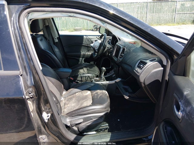 45909377 :رقم المزاد ، 3C4NJCBB1JT304641 vin ، 2018 Jeep Compass Latitude Fwd مزاد بيع