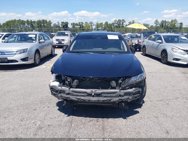 45909403 :رقم المزاد ، 4T1G11AK1NU051763 vin ، 2022 Toyota Camry Se مزاد بيع