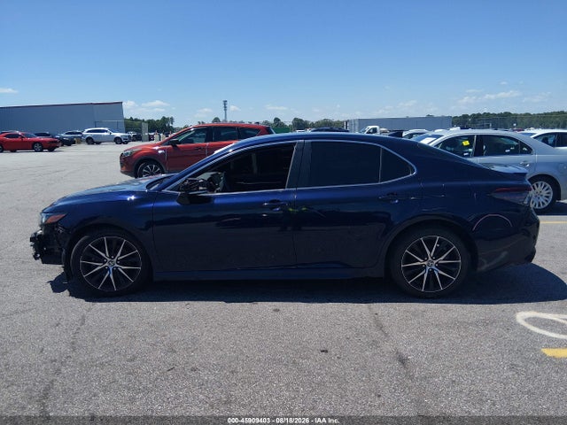45909403 :رقم المزاد ، 4T1G11AK1NU051763 vin ، 2022 Toyota Camry Se مزاد بيع