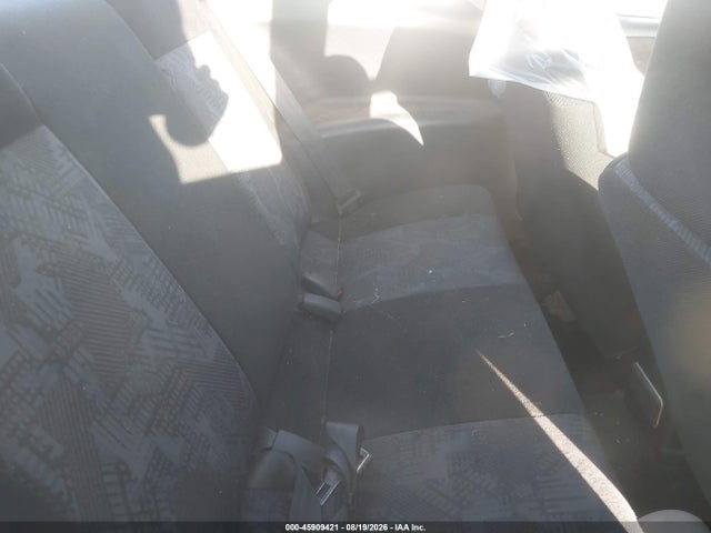 45909421 :رقم المزاد ، JA3AY11A62U077329 vin ، 2002 Mitsubishi Mirage De مزاد بيع