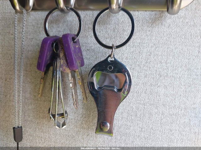 45909425 :رقم المزاد ، 4YDT29D24M7253355 vin ، 2021 Keystone Hideout 29dfs مزاد بيع