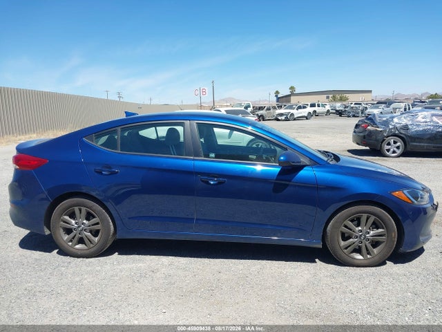 Продаж на аукціоні авто 2018 Hyundai Elantra Sel, vin: 5NPD84LF2JH396003, номер лоту: 45909438
