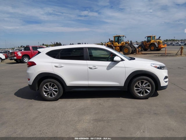 Hyundai TUCSON SE 2018 KM8J23A42JU710475 Image 13