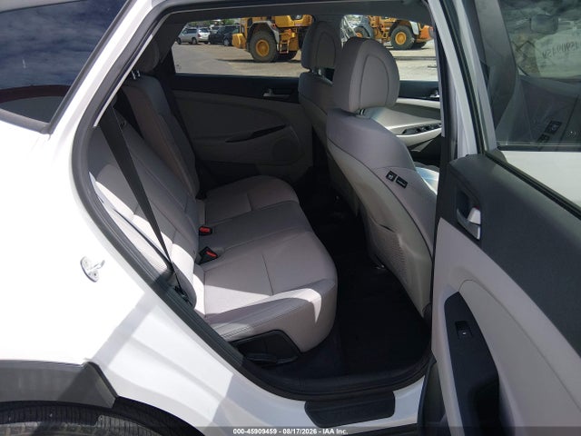 Hyundai TUCSON SE 2018 KM8J23A42JU710475 Image 8