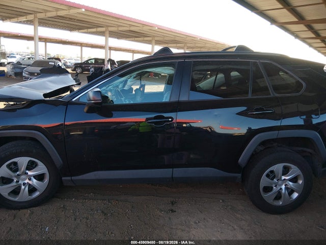 45909480 :رقم المزاد ، 2T3H1RFV5MC138224 vin ، 2021 Toyota Rav4 Le مزاد بيع