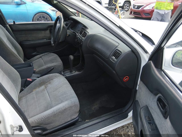 45909500 :رقم المزاد ، 1NXBB02E2TZ445473 vin ، 1996 Toyota Corolla Dx مزاد بيع