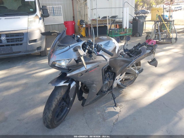2015 Honda Cbr500 R მანქანა იყიდება აუქციონზე, vin: MLHPC4468F5200547, აუქციონის ნომერი: 45909524