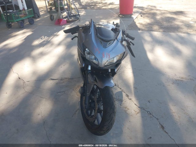 2015 Honda Cbr500 R მანქანა იყიდება აუქციონზე, vin: MLHPC4468F5200547, აუქციონის ნომერი: 45909524