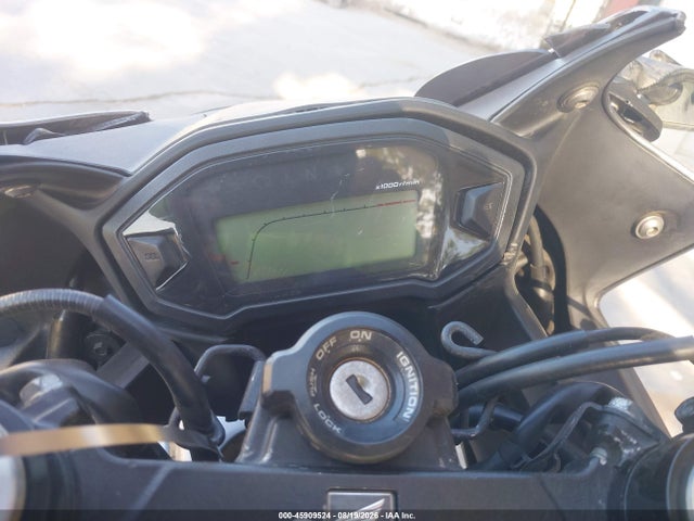 2015 Honda Cbr500 R მანქანა იყიდება აუქციონზე, vin: MLHPC4468F5200547, აუქციონის ნომერი: 45909524