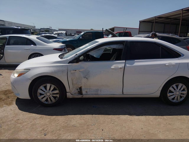 Продажа на аукционе авто 2017 Toyota Camry Le, vin: 4T1BF1FK4HU777528, номер лота: 45909554