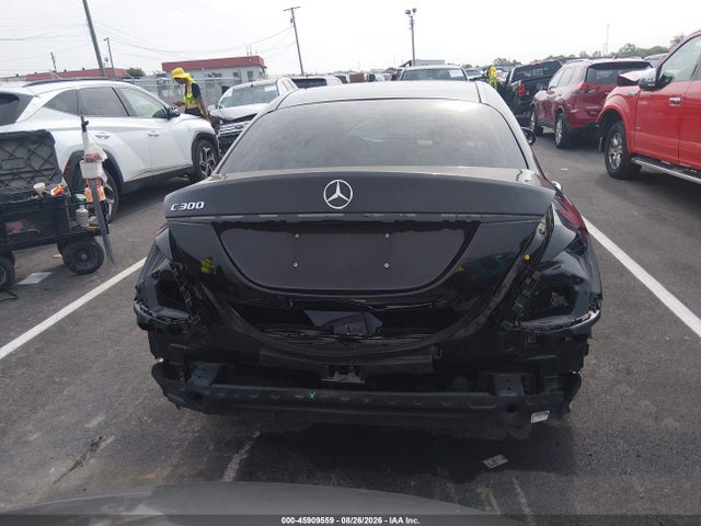 45909559 :رقم المزاد ، W1KWF8DB9MR653310 vin ، 2021 Mercedes-benz C 300 Sedan مزاد بيع