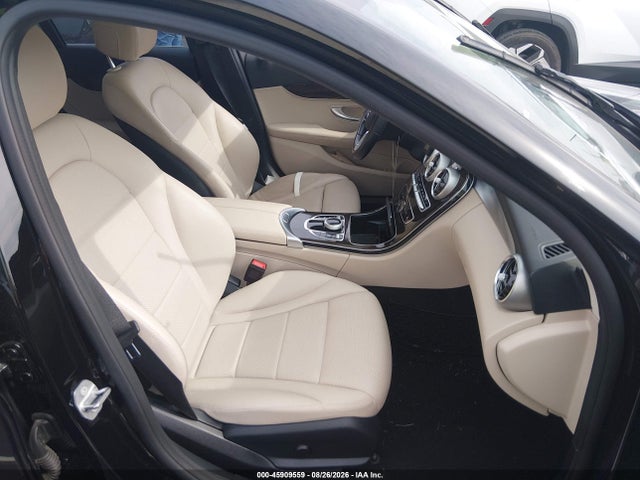 45909559 :رقم المزاد ، W1KWF8DB9MR653310 vin ، 2021 Mercedes-benz C 300 Sedan مزاد بيع