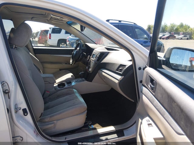 45909564 :رقم المزاد ، 4S4BRCDC2E3253066 vin ، 2014 Subaru Outback 2.5i Premium مزاد بيع