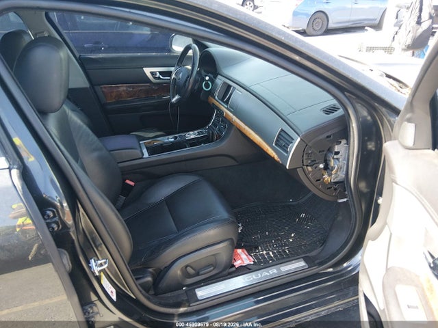 Aukcja sprzedaży 2015 Jaguar Xf 2.0t Premium, vin: SAJWA0FS8FPU60492, numer aukcji: 45909579