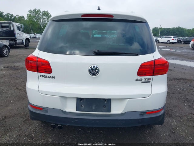 2013 Volkswagen Tiguan Se მანქანა იყიდება აუქციონზე, vin: WVGBV3AX1DW056311, აუქციონის ნომერი: 45909662