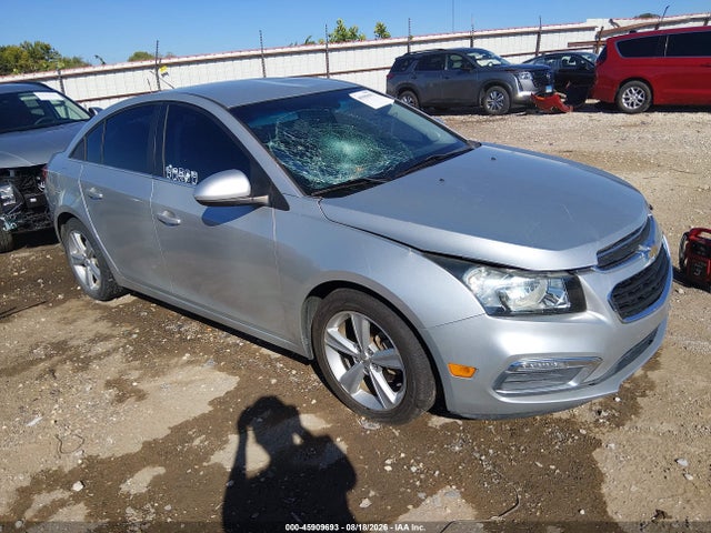 45909693 :رقم المزاد ، 1G1PE5SB7F7157867 vin ، 2015 Chevrolet Cruze 2lt Auto مزاد بيع