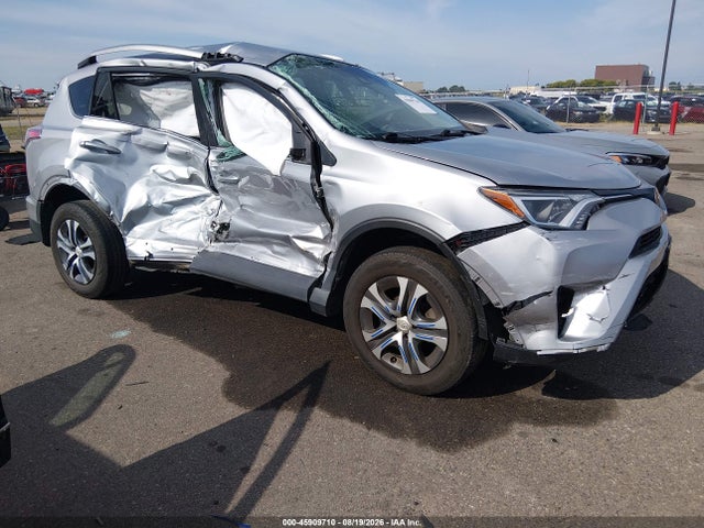 45909710 :رقم المزاد ، 2T3ZFREV9HW335361 vin ، 2017 Toyota Rav4 Le مزاد بيع