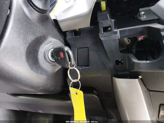 45909710 :رقم المزاد ، 2T3ZFREV9HW335361 vin ، 2017 Toyota Rav4 Le مزاد بيع